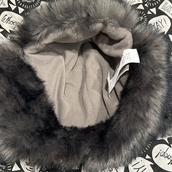 NWOT-BOGGLE WINTER HAT - Picture 5 of 6